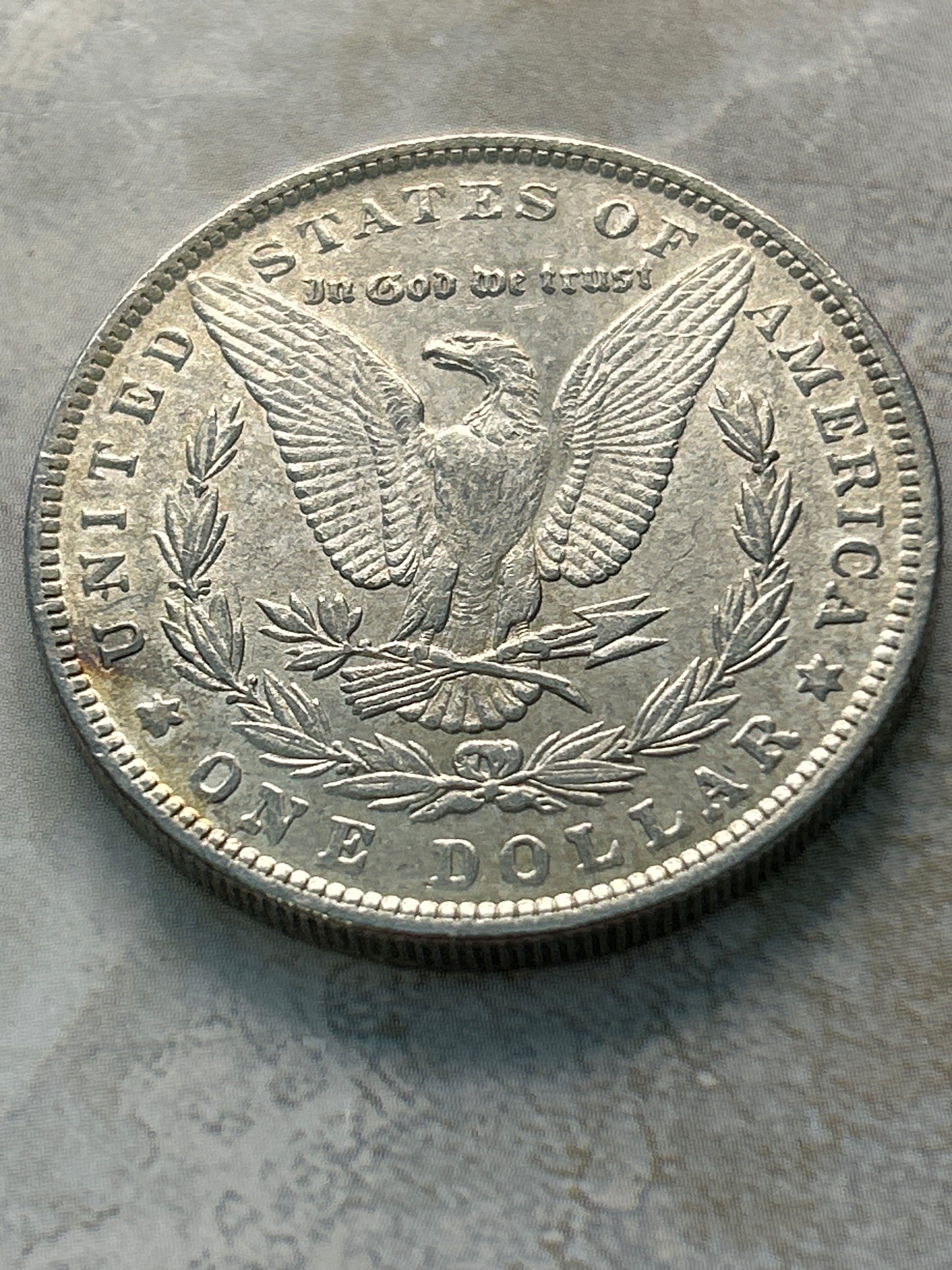 1921 Morgan Dollar Novelty Coin – Hobo Nickel Style Skull & Crossed Pistons | Gold & Silver Two-Tone (38mm)