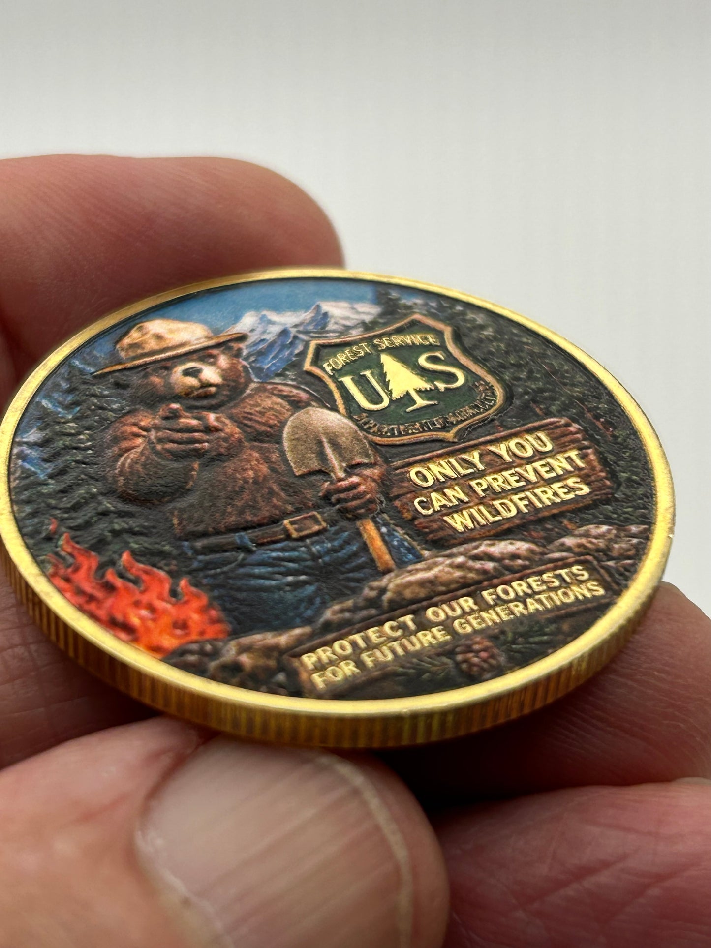 Smokey the Bear US Forest Service Challenge Coin – 40mm Antique Gold